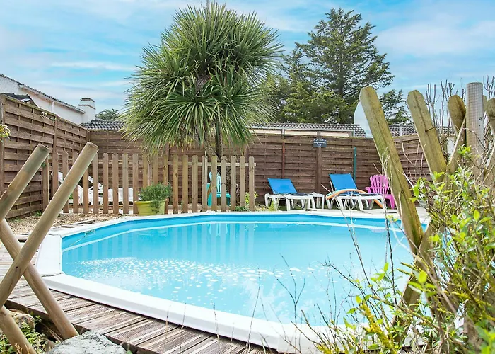 New - Angelina Piscine Et 度假居