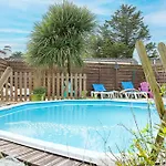 New - Angelina Piscine Et 度假居