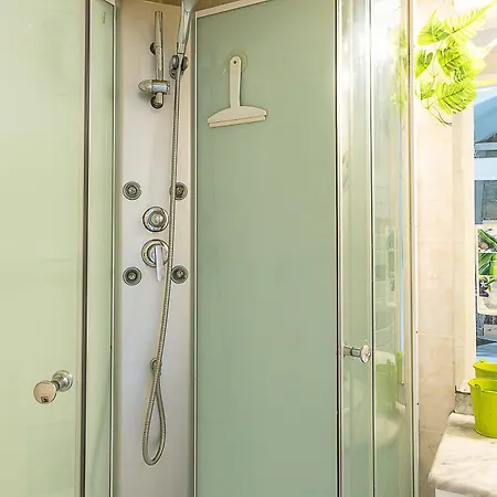 Hébergement de vacances New - Angelina Piscine Et