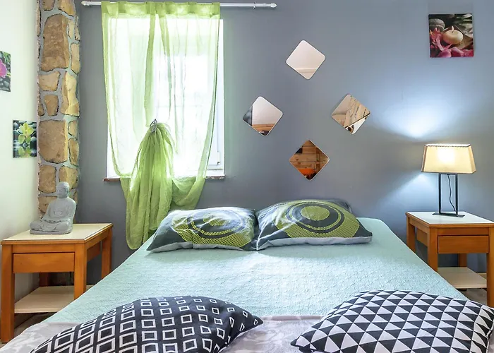 펜션 New - Angelina Piscine Et *